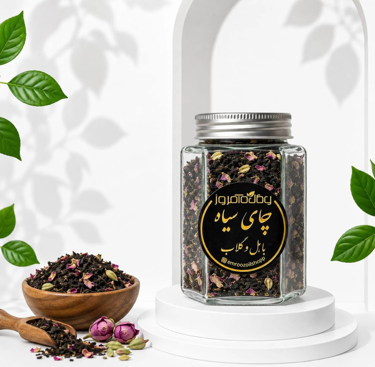 چای سیاه هل و گلاب معطر با ترکیب چای سیاه، هل و رایحه گل محمدی